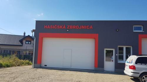 Hasičská zbrojnica Chotča /logo styrodur/