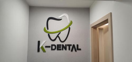 K-dental Považská Bystrica /logo PVC/