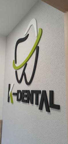 K-dental Považská Bystrica /logo PVC/