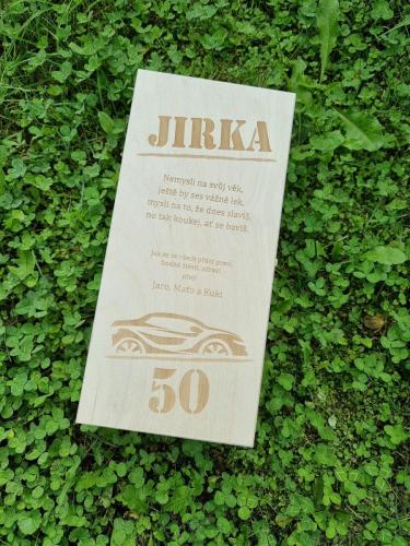 Darčeková krabička na alkohol - Gravírovanie a vyrezávanie  do dreva